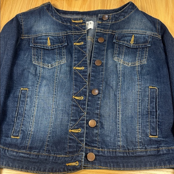 Elle Classic Blue Denim Jacket - Picture 5 of 7